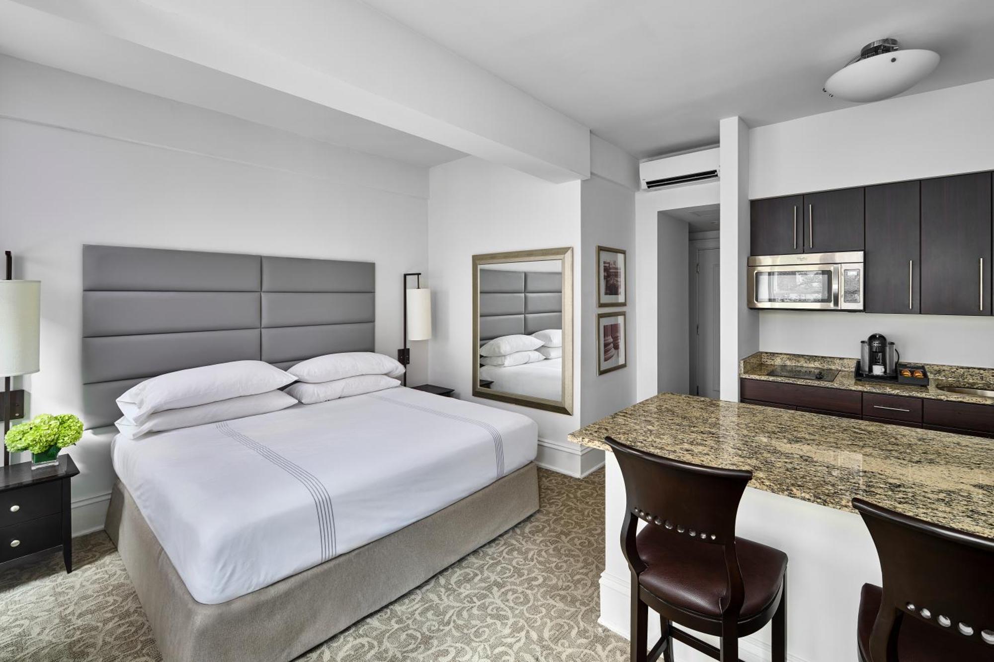 Aka Rittenhouse Square Aparthotel